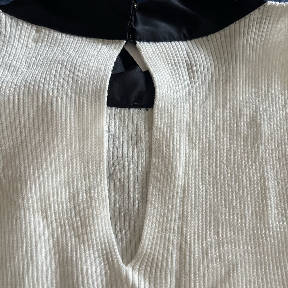 NY&C 7th Avenue Sleeveless Top - Picture 6 of 7